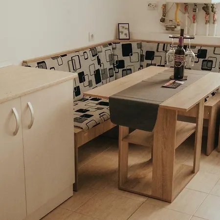 Apartament 1 Decembrie Gyulafehérvár